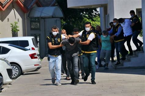 A­d­a­n­a­­d­a­k­i­ ­k­u­y­u­m­c­u­ ­s­o­y­g­u­n­u­n­a­ ­k­a­r­ı­ş­t­ı­ğ­ı­ ­i­d­d­i­s­ı­y­l­a­ ­y­a­k­a­l­a­n­a­n­ ­7­ ­z­a­n­l­ı­d­a­n­ ­2­­s­i­ ­t­u­t­u­k­l­a­n­d­ı­